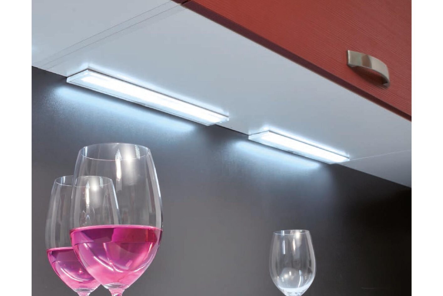 Sistema de luz para muebles de cocina de focos independientes